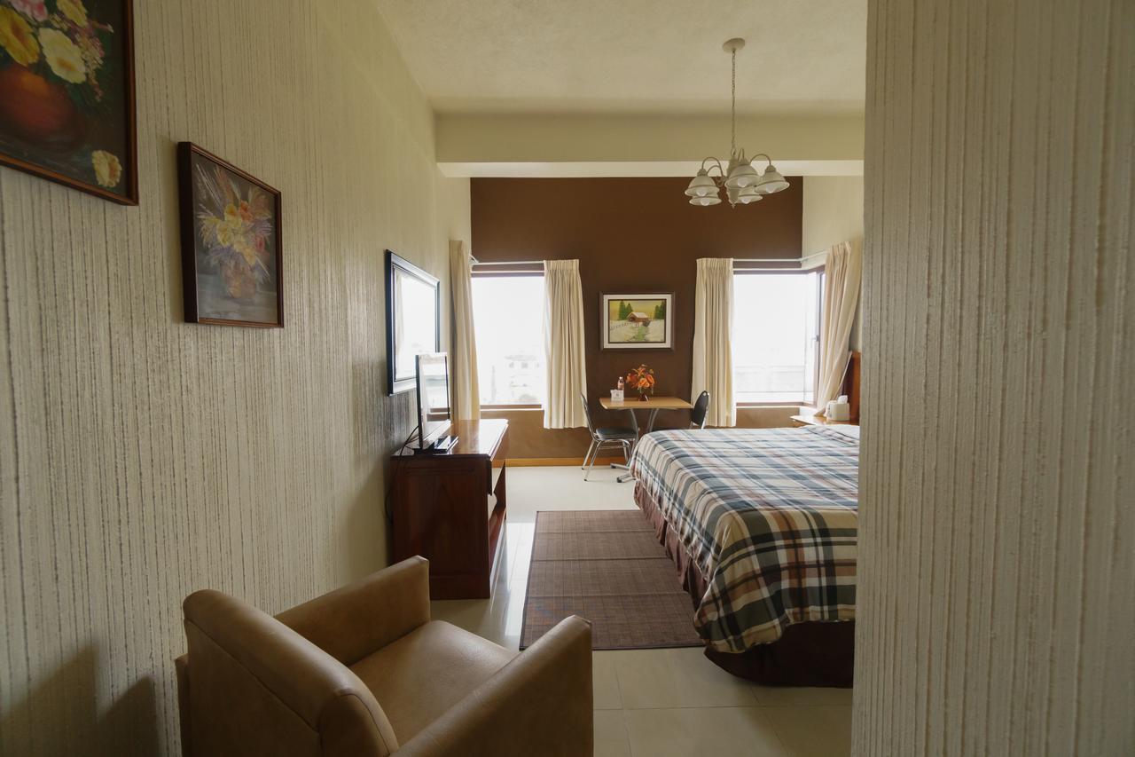Hotel Anna Inn Olintepeque Екстериор снимка